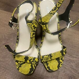 Kenneth Cole Black and Yellow Snake Print Heels